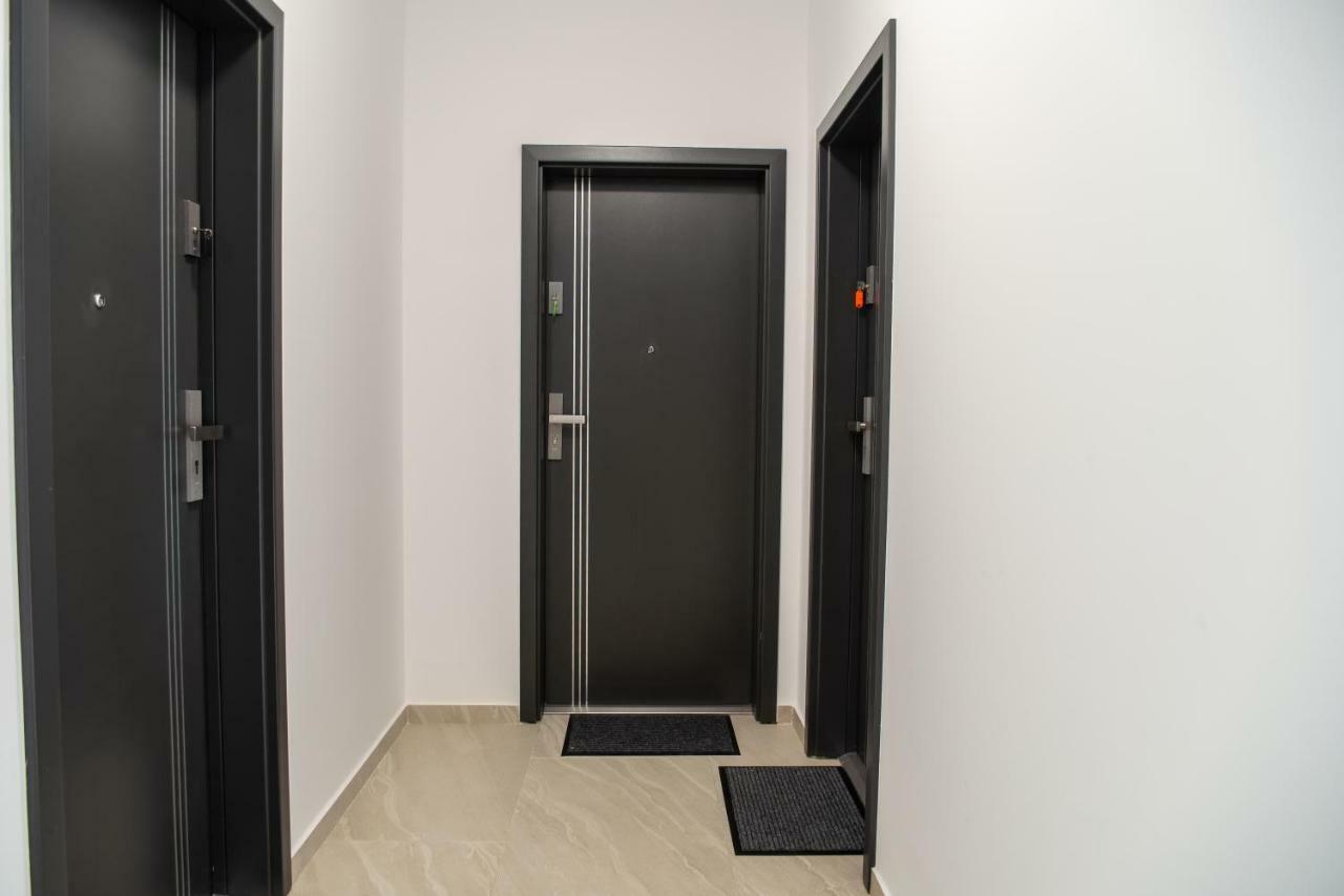 تيميشورا Apartments Steel Residence- Tesla Drive Experience المظهر الخارجي الصورة